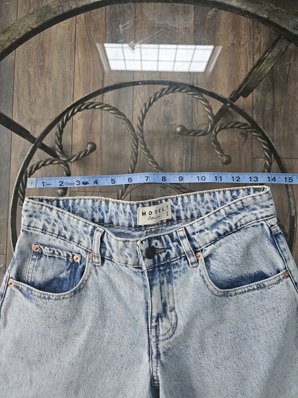 Motel Rocks Low Rise Parallel Jeans In 80s Light Blue Wash - Picture 6 of 7